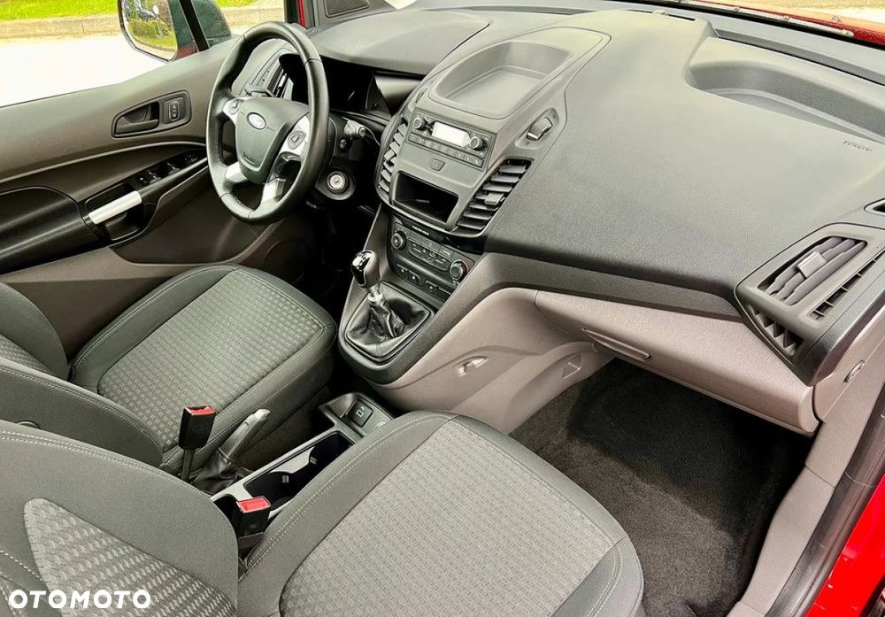 Ford Tourneo Connect 1.5 TDCi Start-Stop Titanium - 30