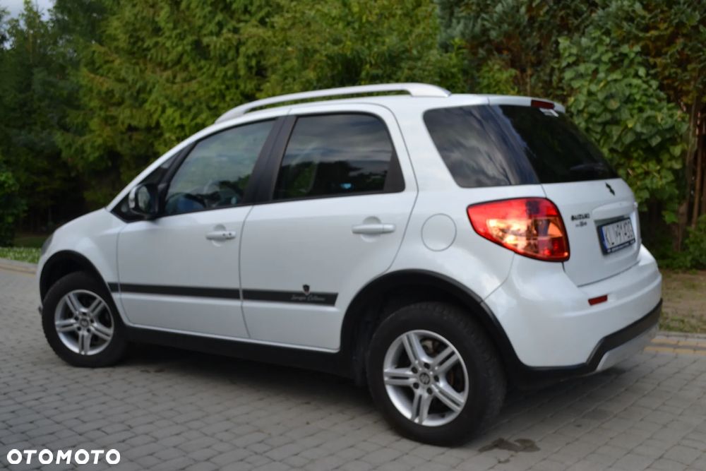 Suzuki SX4 1.6 Premium 4WD - 4