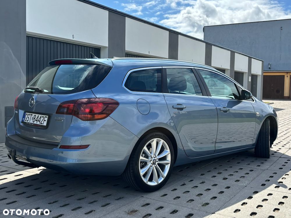Opel Astra 1.4 Turbo Design Edition - 10