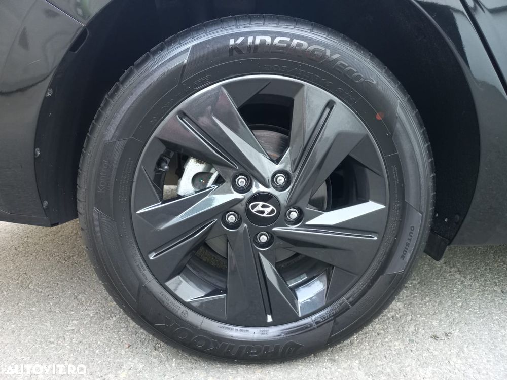 Hyundai Elantra 1.6 l 123 CP CVT Highway - 5