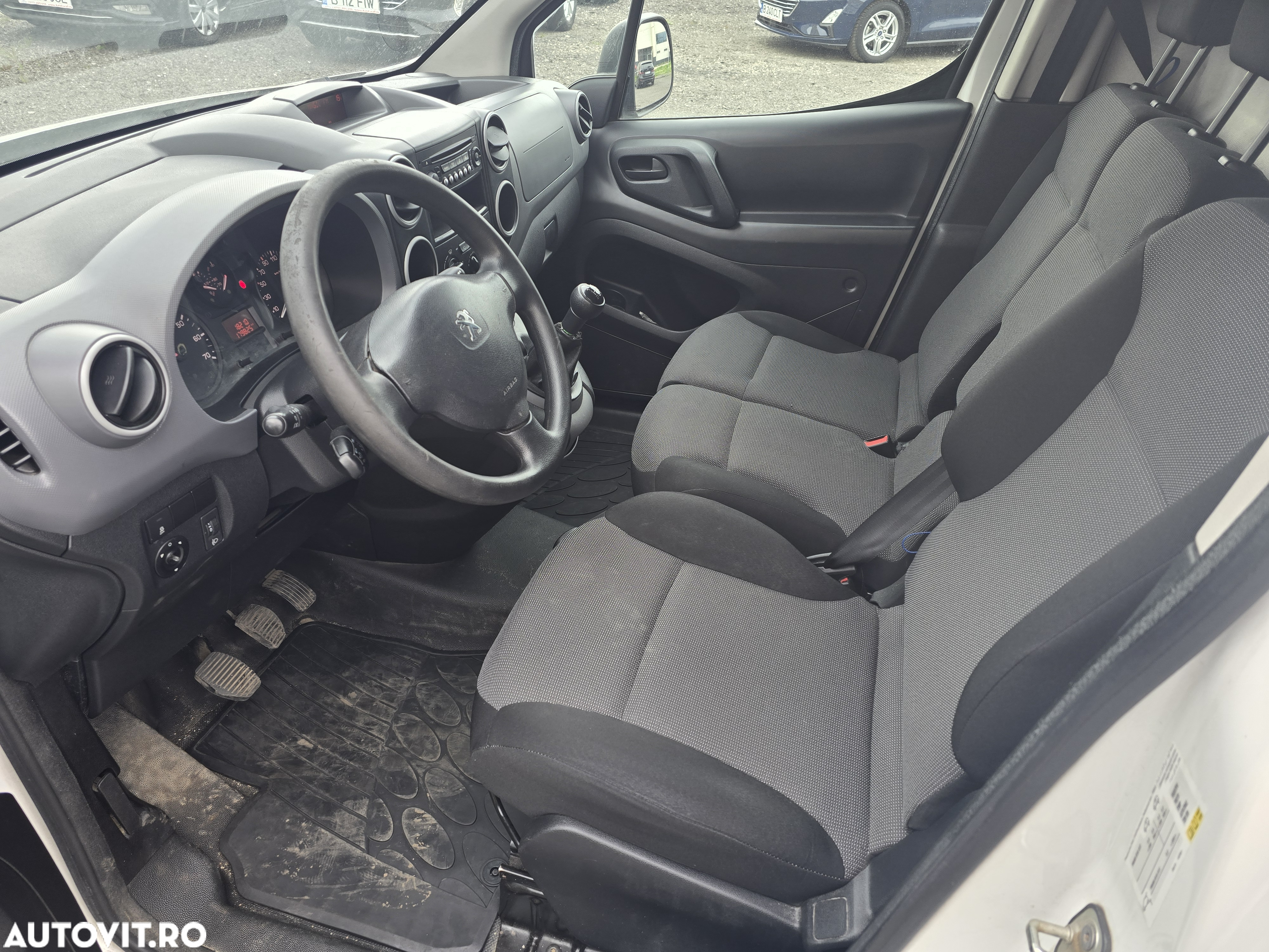 Peugeot Partner Combi 1.6 HDi 75 CP Confort FAP - 10