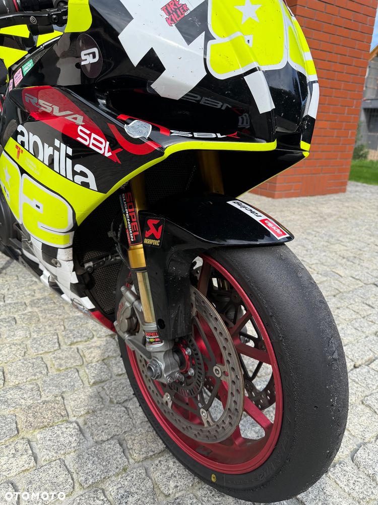 Aprilia RSV - 13