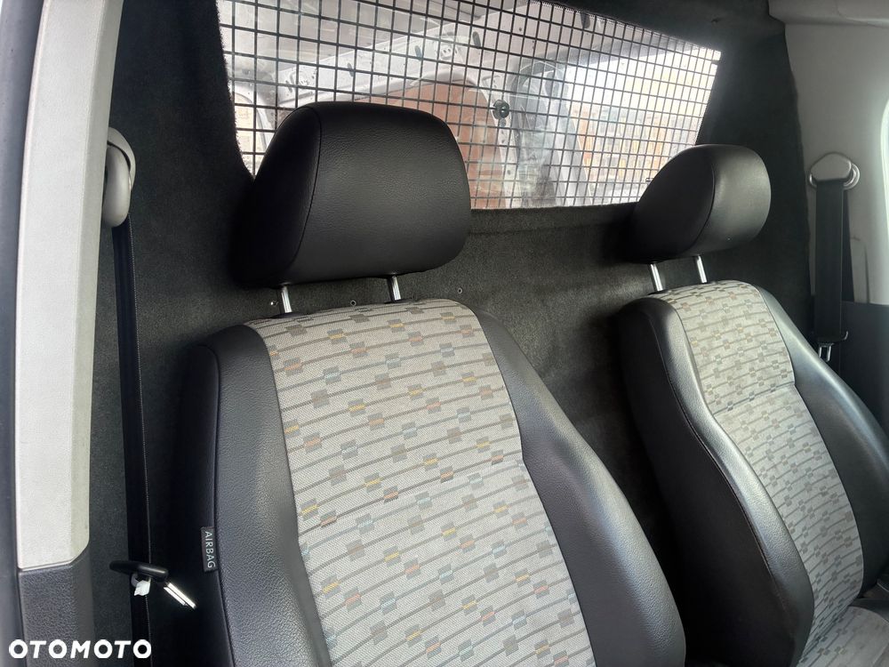 Volkswagen CADDY - 11