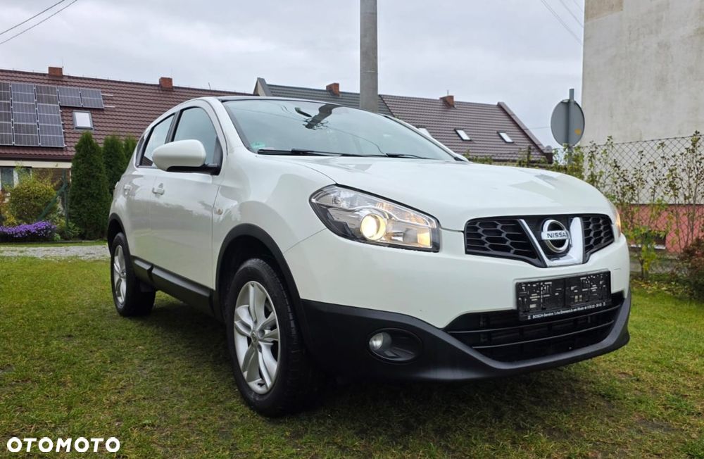 Nissan Qashqai - 2