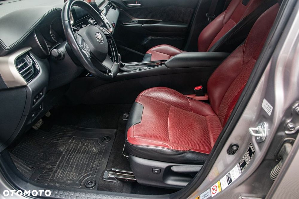 Toyota C-HR - 13