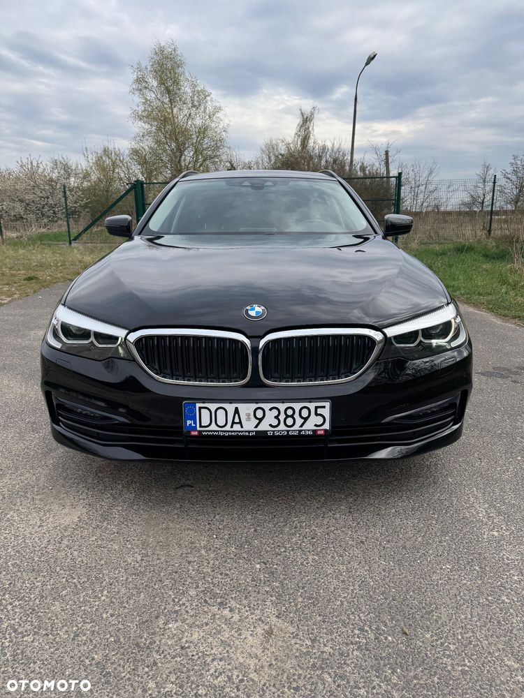 BMW Seria 5 518d Sport Line - 8