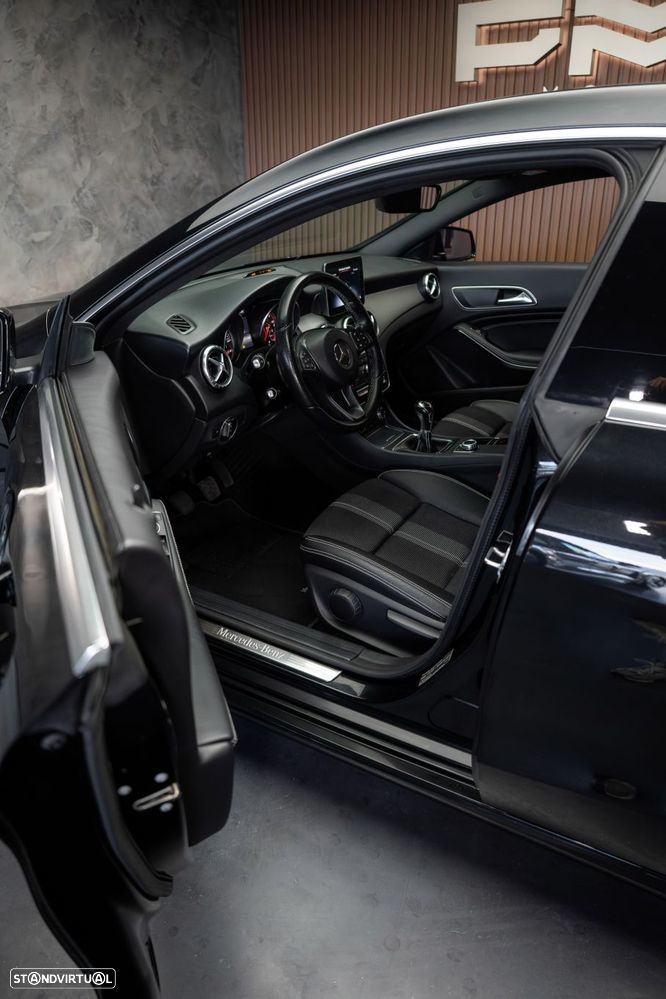 Mercedes-Benz CLA 180 d Urban - 23
