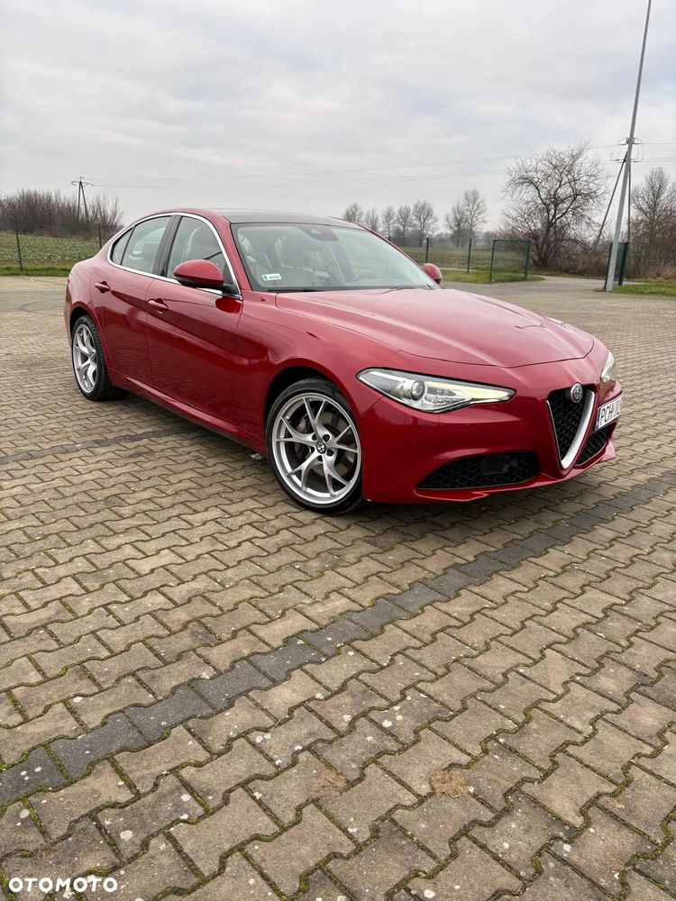 Alfa Romeo Giulia 2.0 Turbo 16V AT8-Q4 Ti - 8