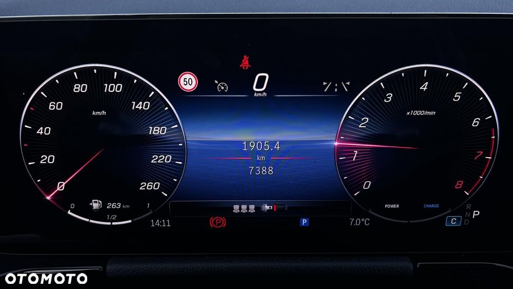 Mercedes-Benz GLA 200 AMG Line - 12