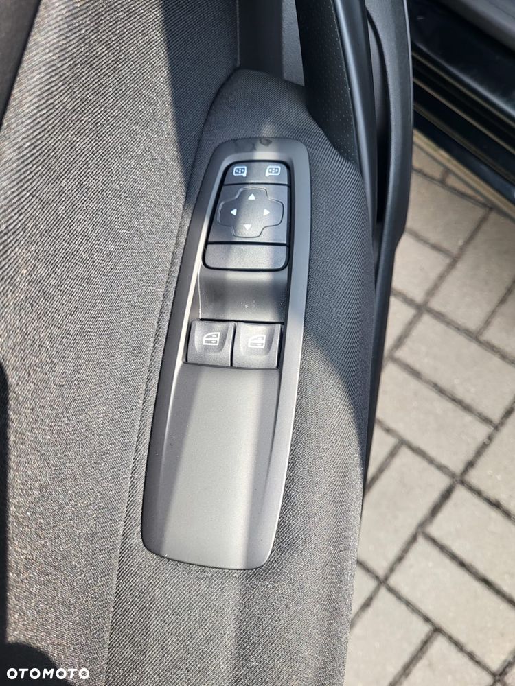 Renault Megane - 5