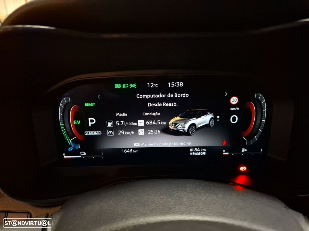 Nissan Juke 1.6 Hybrid N-Connecta Two Tone - 8