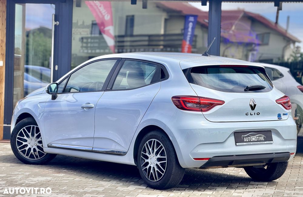 Renault Clio - 5