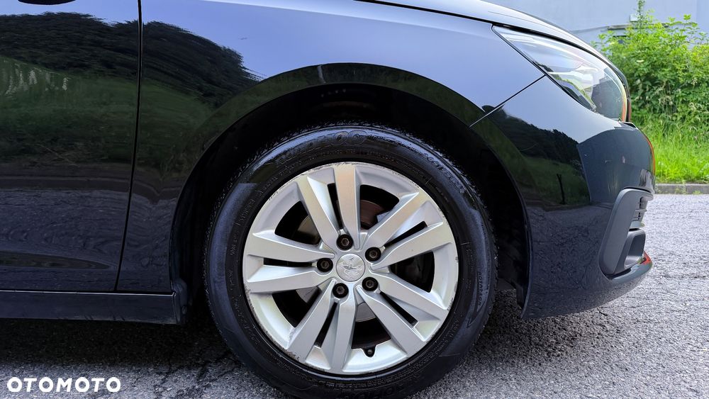 Peugeot 308 PureTech 130 GPF Stop & Start Active Business-Paket - 37