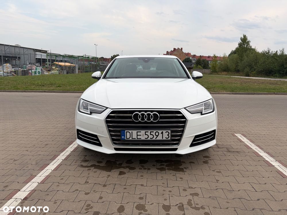 Audi A4 Limousine - 2