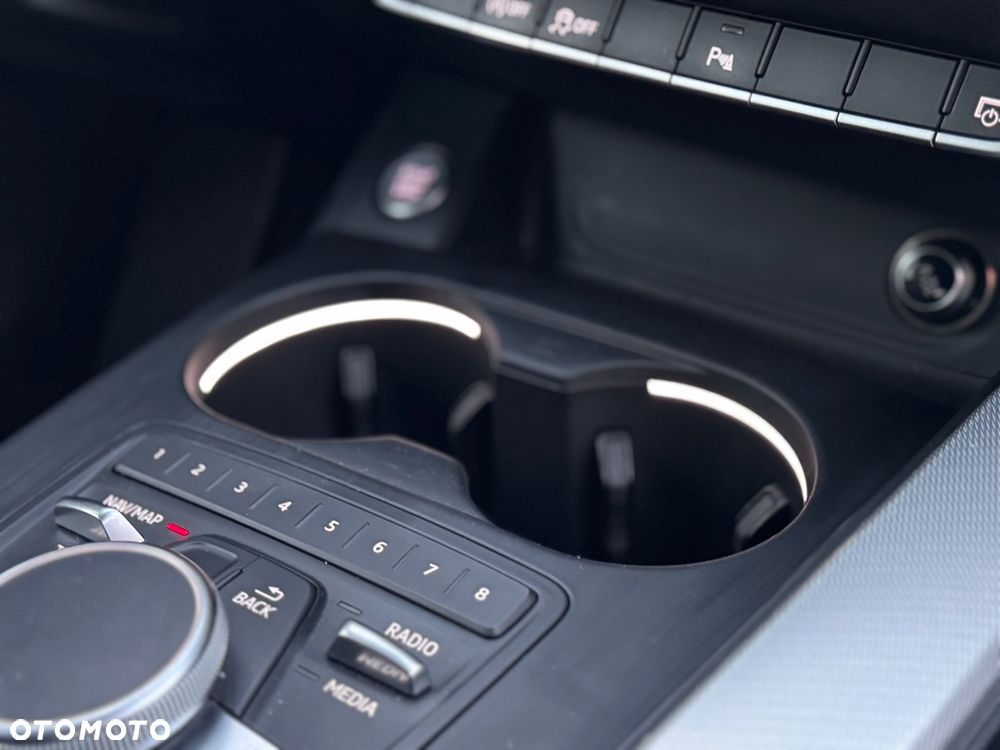 Audi A4 - 25