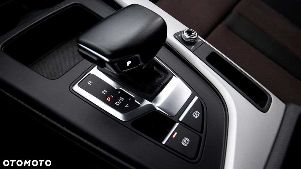 Audi A4 Limousine 40 TDI mHEV S tronic - 24
