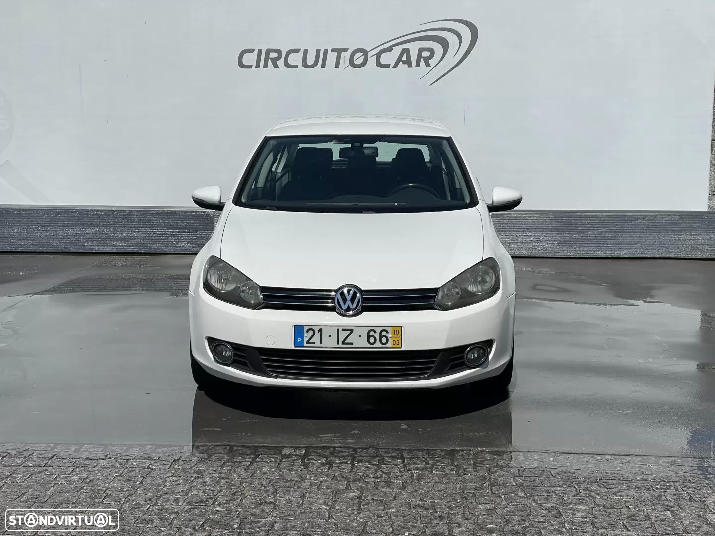 VW Golf 2.0 TDi Confortline - 6