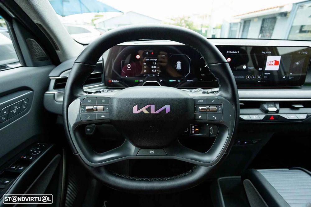 Kia EV9 98.8 kWh 1st Edition - 38