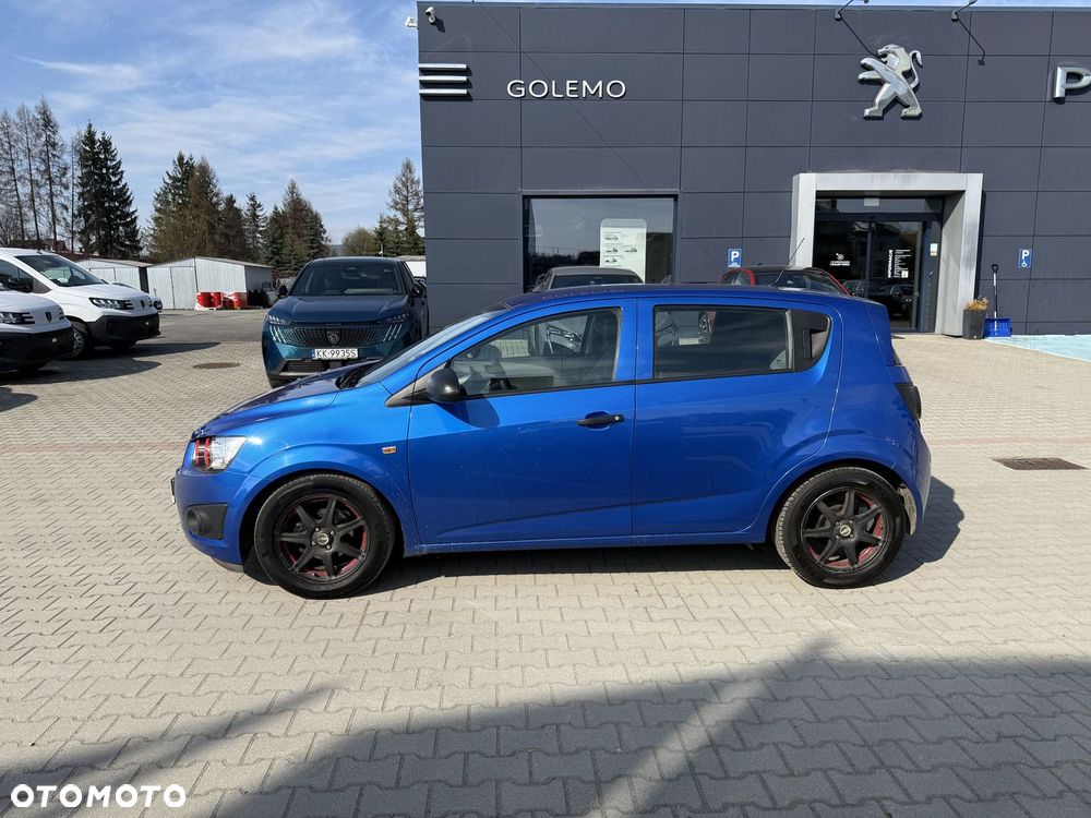 Chevrolet Aveo 1.2 16V Base - 9