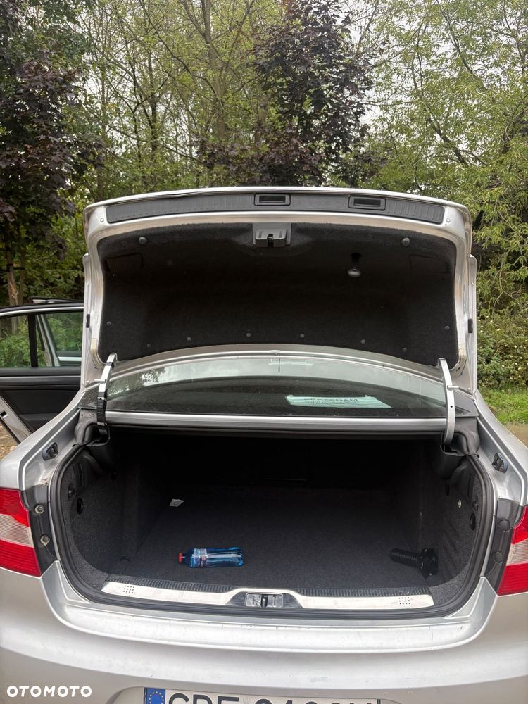 Skoda Superb - 8