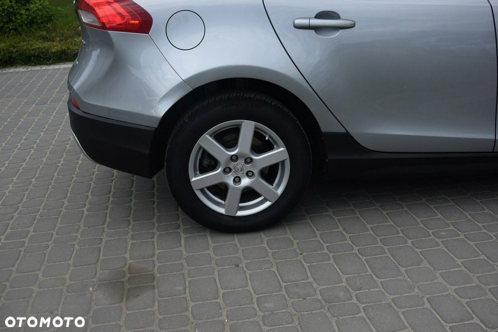 Volvo V40 Cross Country D2 Momentum - 11