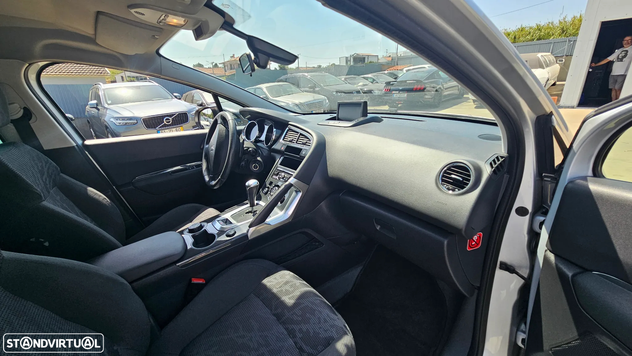 Peugeot 3008 1.6 HDi Executive CMP6 - 31