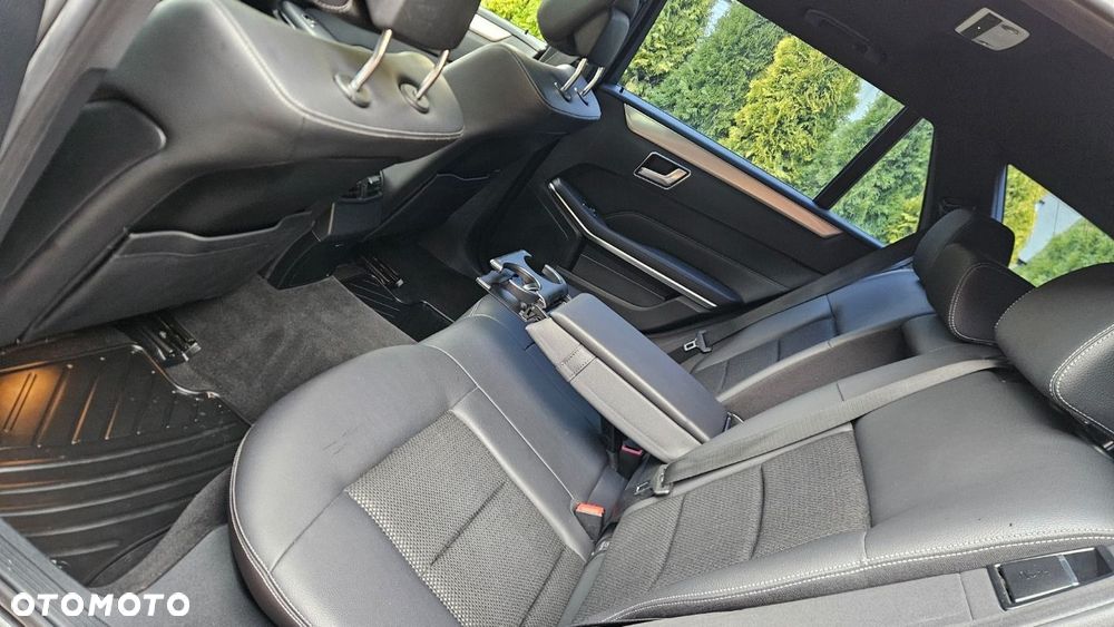 Mercedes-Benz Klasa E 200 T 7G-TRONIC Avantgarde - 23