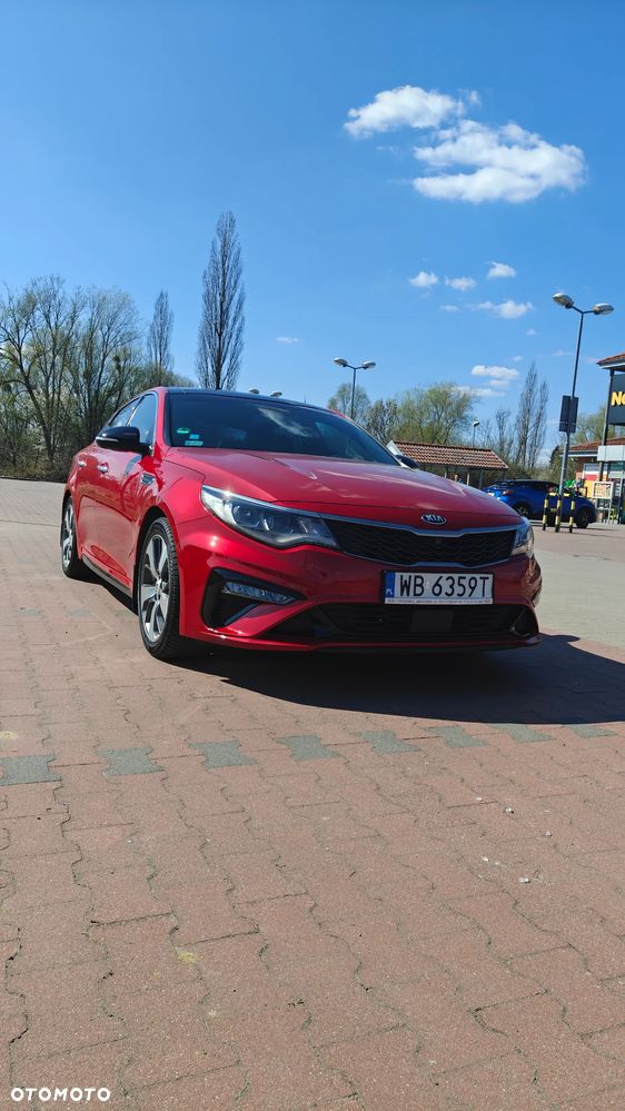 Kia Optima - 1