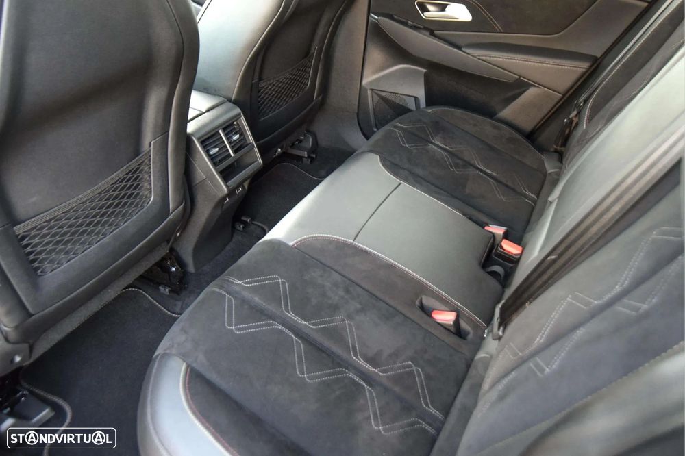 DS DS7 Crossback E-Tense Performance Line EAT8 - 12