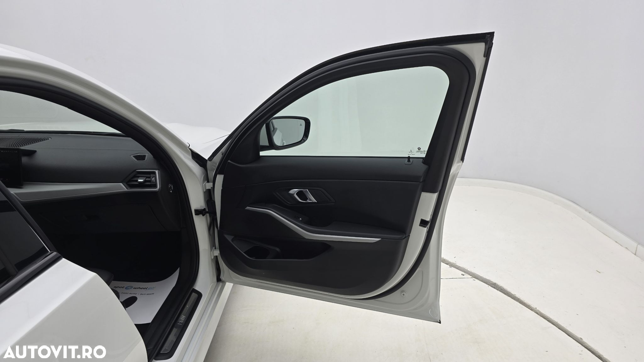 BMW Seria 3 - 18