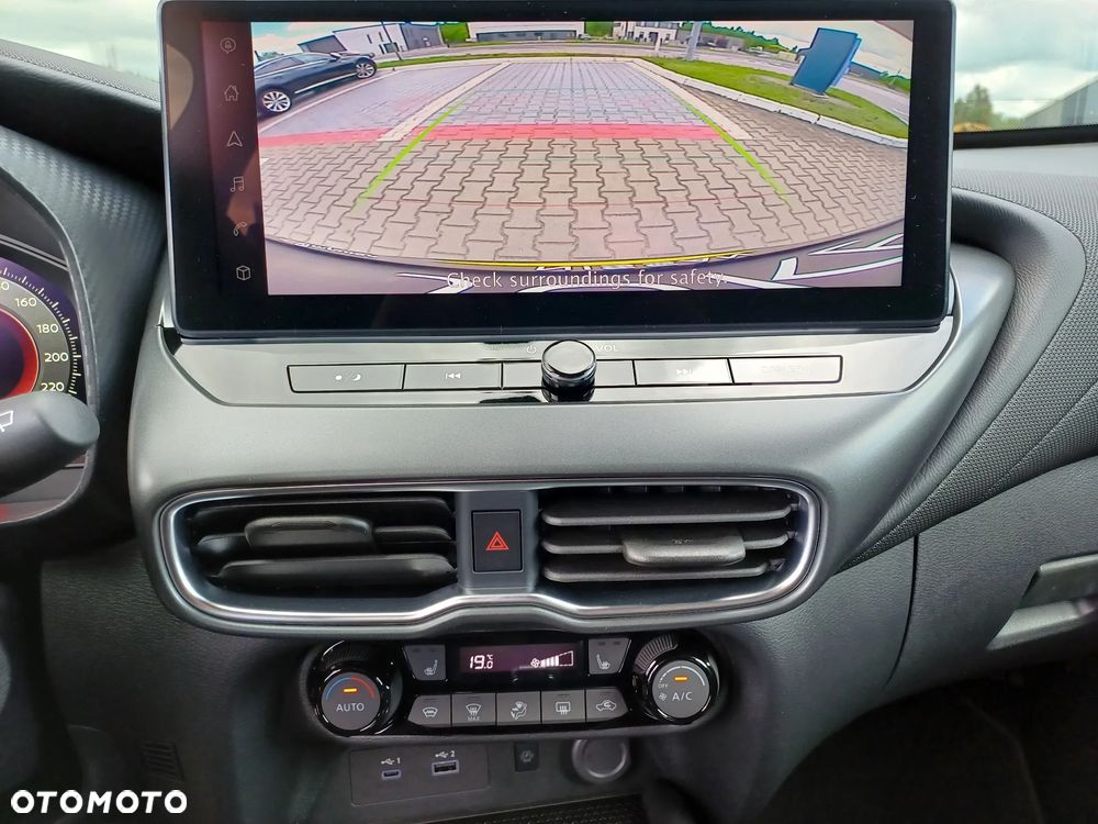 Nissan Juke 1.0 DIG-T N-Connecta DCT - 10