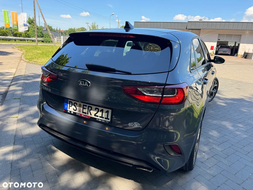 Kia Ceed - 15