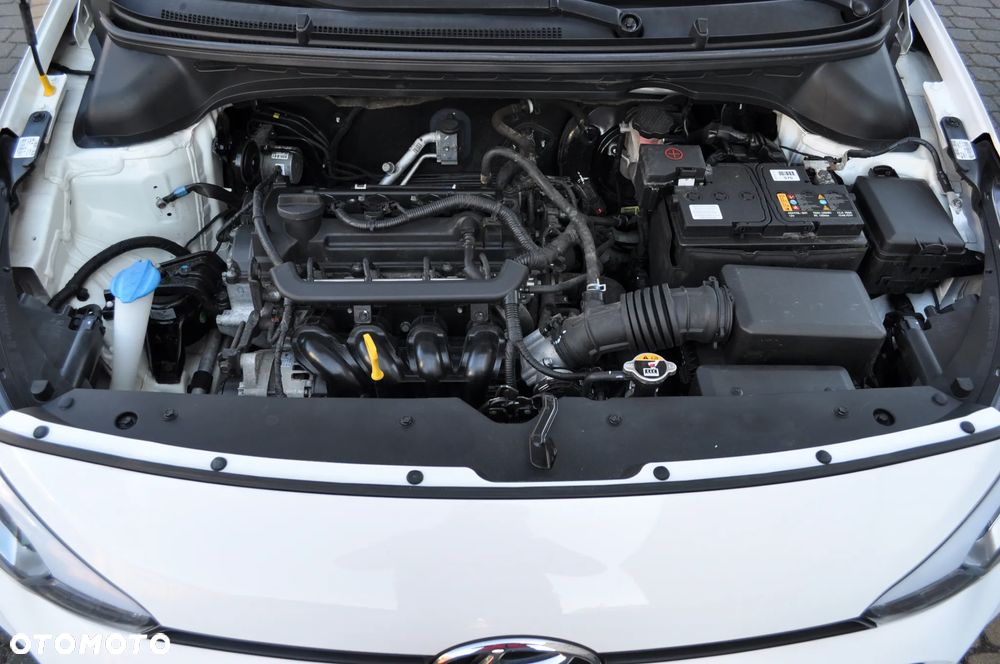 Hyundai i20 1.2 Select - 25