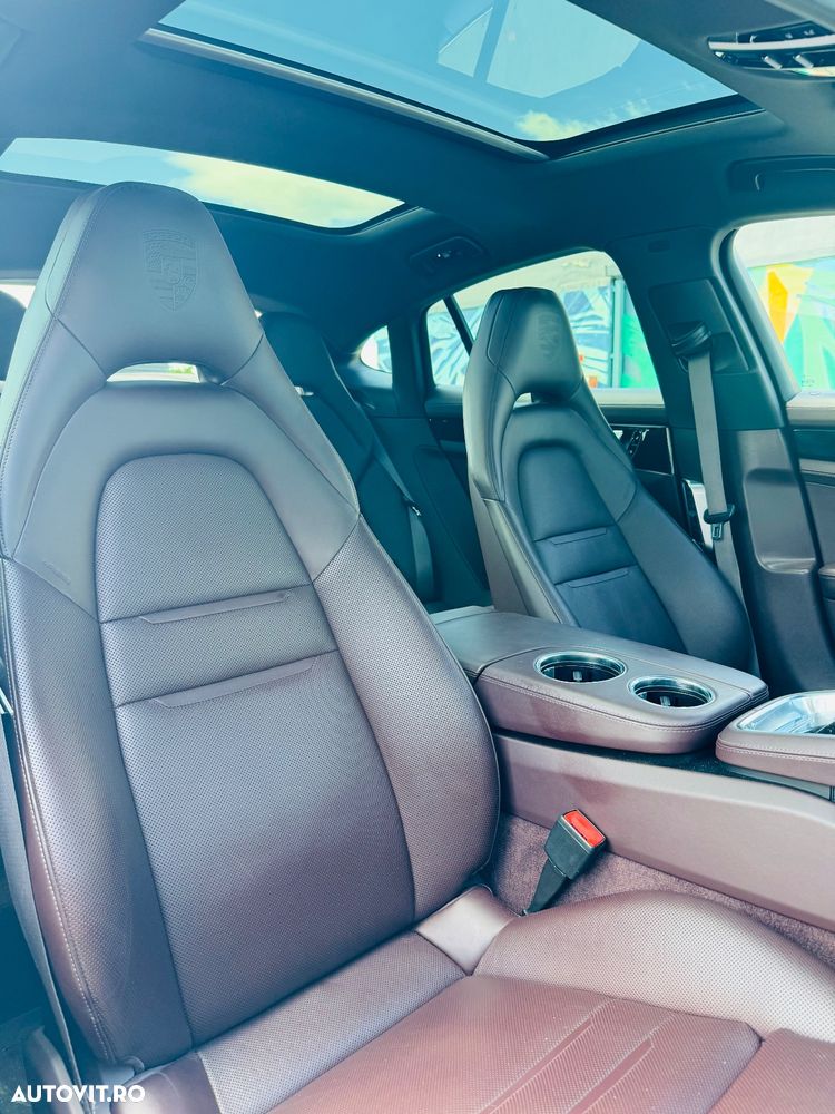 Porsche Panamera - 11