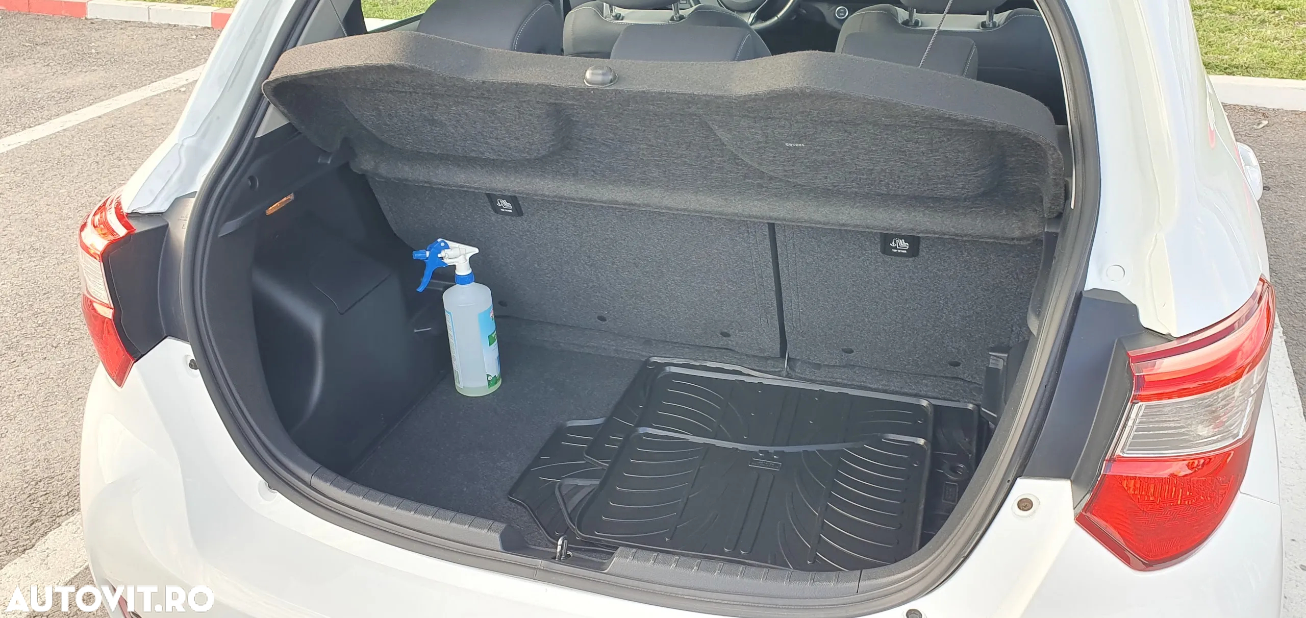 Toyota Yaris Hybrid 1.5 VVT-i Y20 Team Deutschland - 31