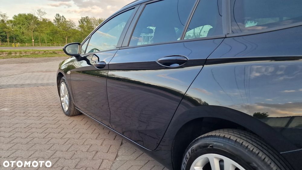 Opel Astra V 1.6 CDTI Dynamic S&S - 21