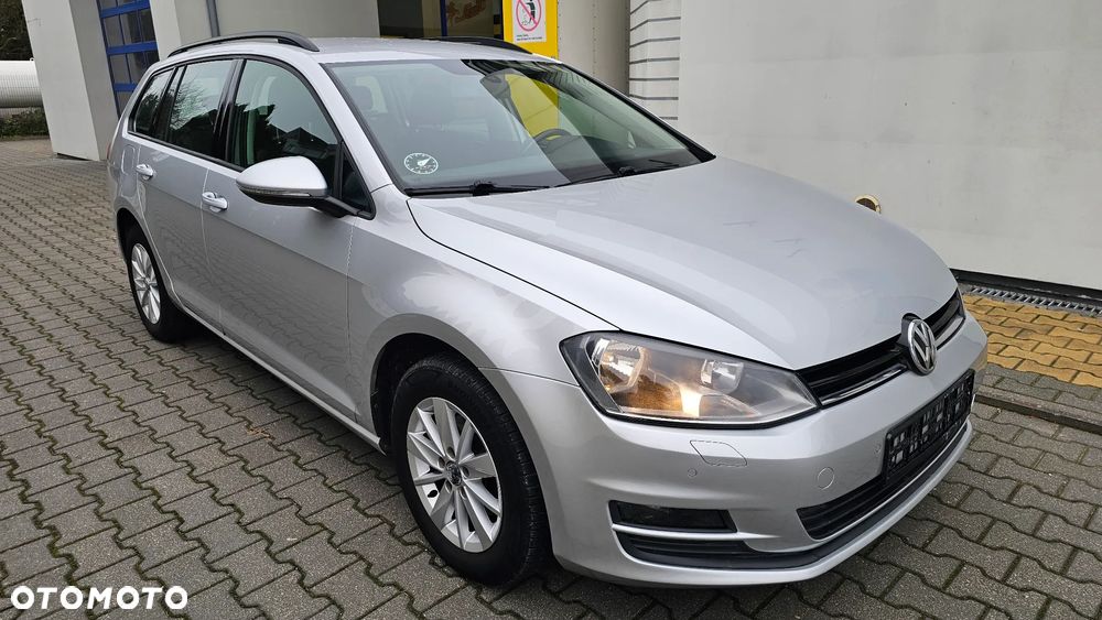 Volkswagen Golf 1.6 TDI BlueMotion Comfortline - 16