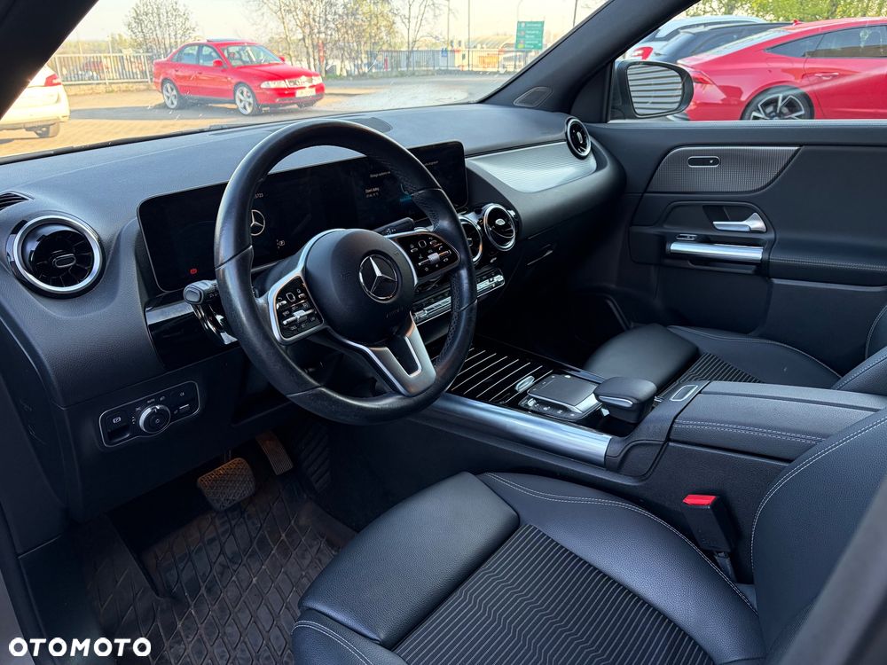 Mercedes-Benz GLA 200 Business Edition - 14