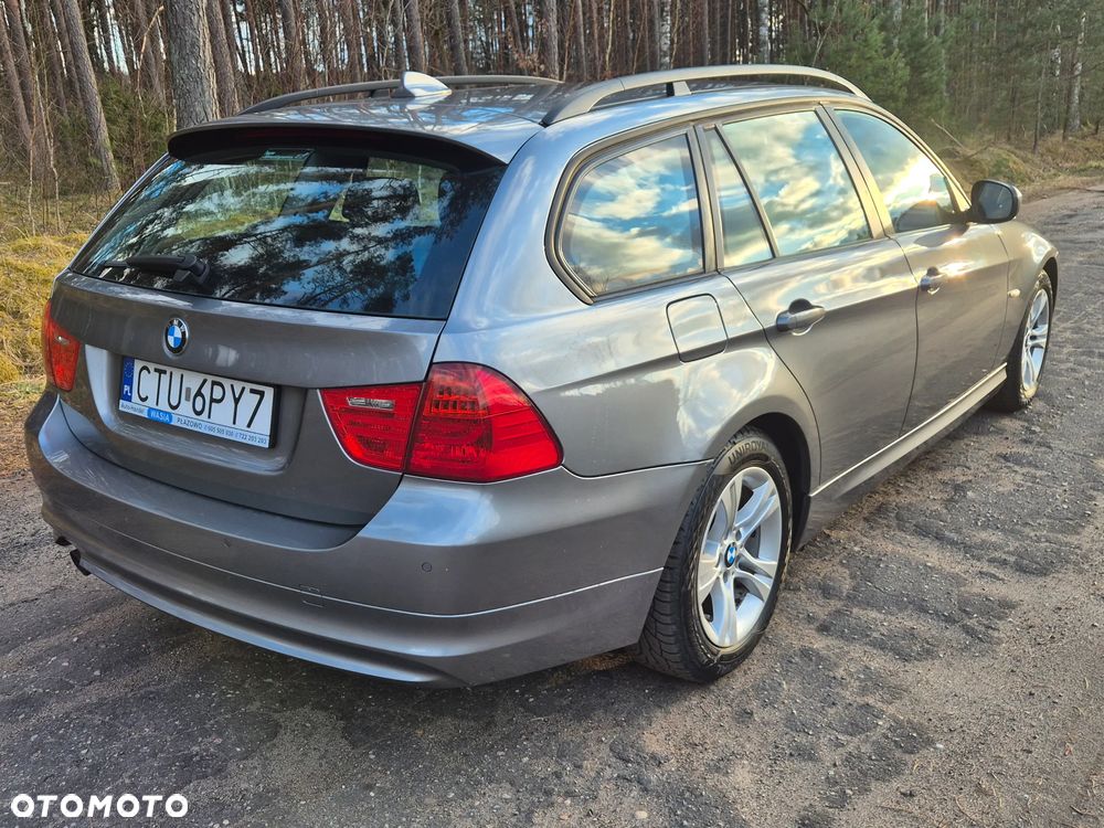 BMW Seria 3 318d DPF Edition Exclusive - 13