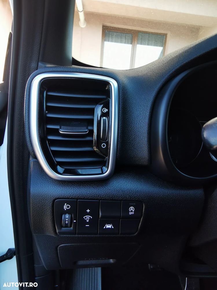 Kia Sportage - 14