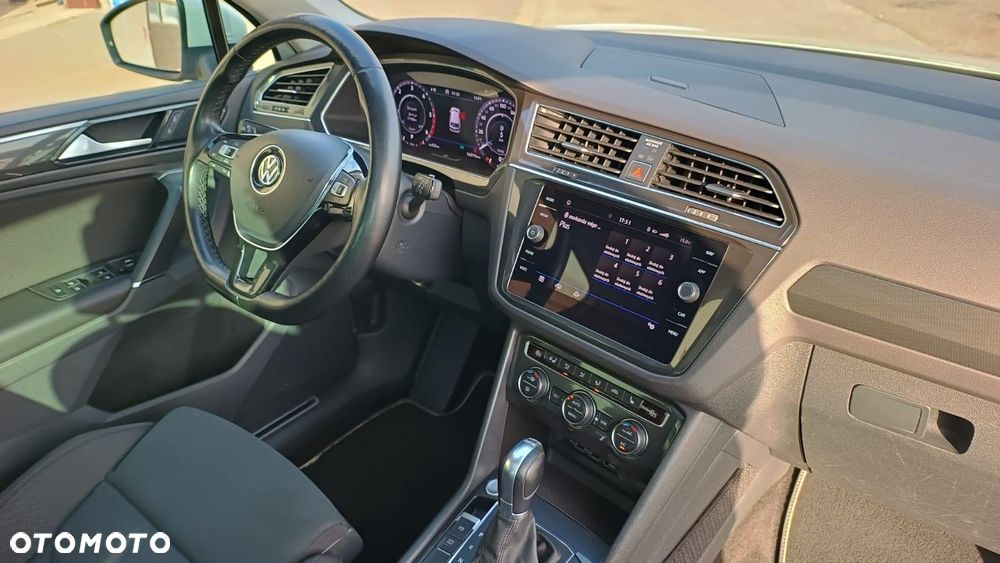 Volkswagen Tiguan - 17