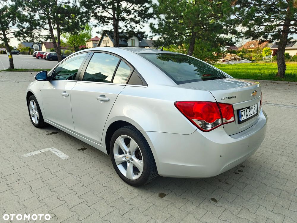 Chevrolet Cruze 1.8 LT - 5