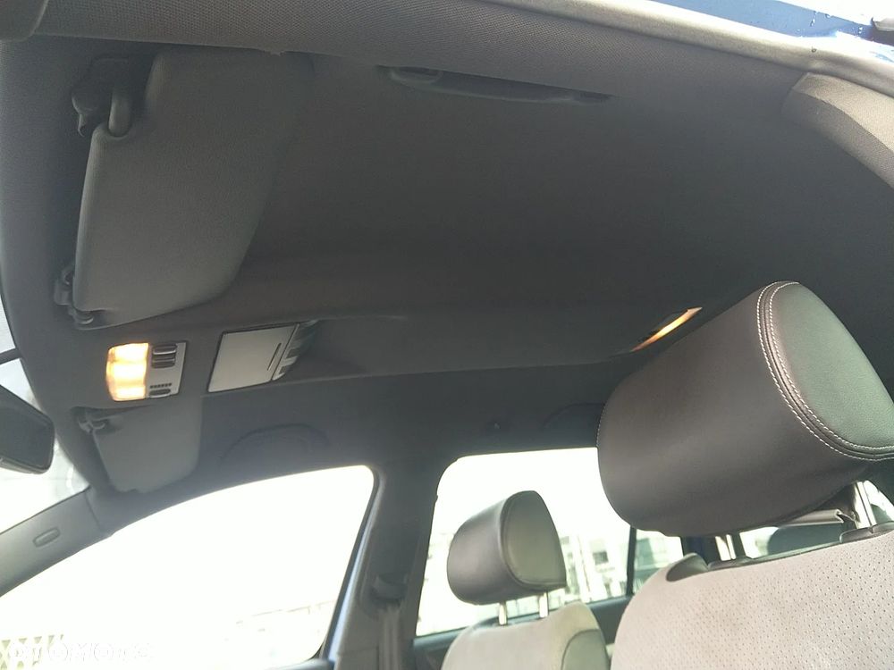 Skoda Octavia 2.0 TDI CR DPF RS - 21