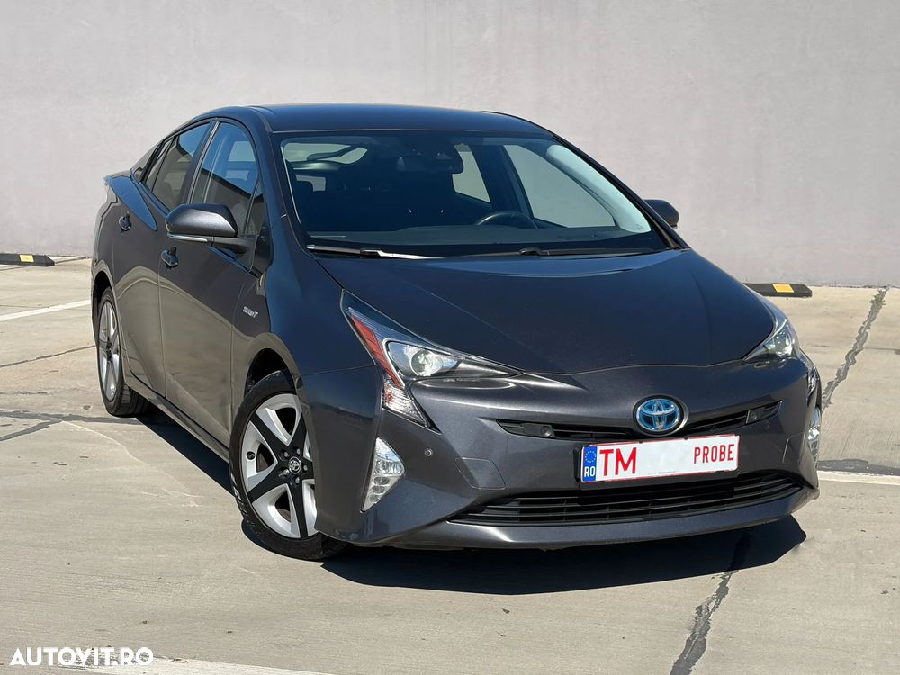 Toyota Prius (Hybrid) Executive - 2