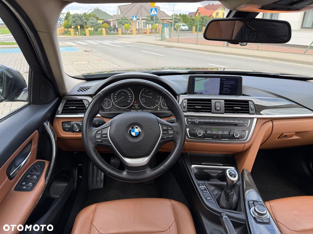 BMW Seria 3 318d Luxury Line - 10