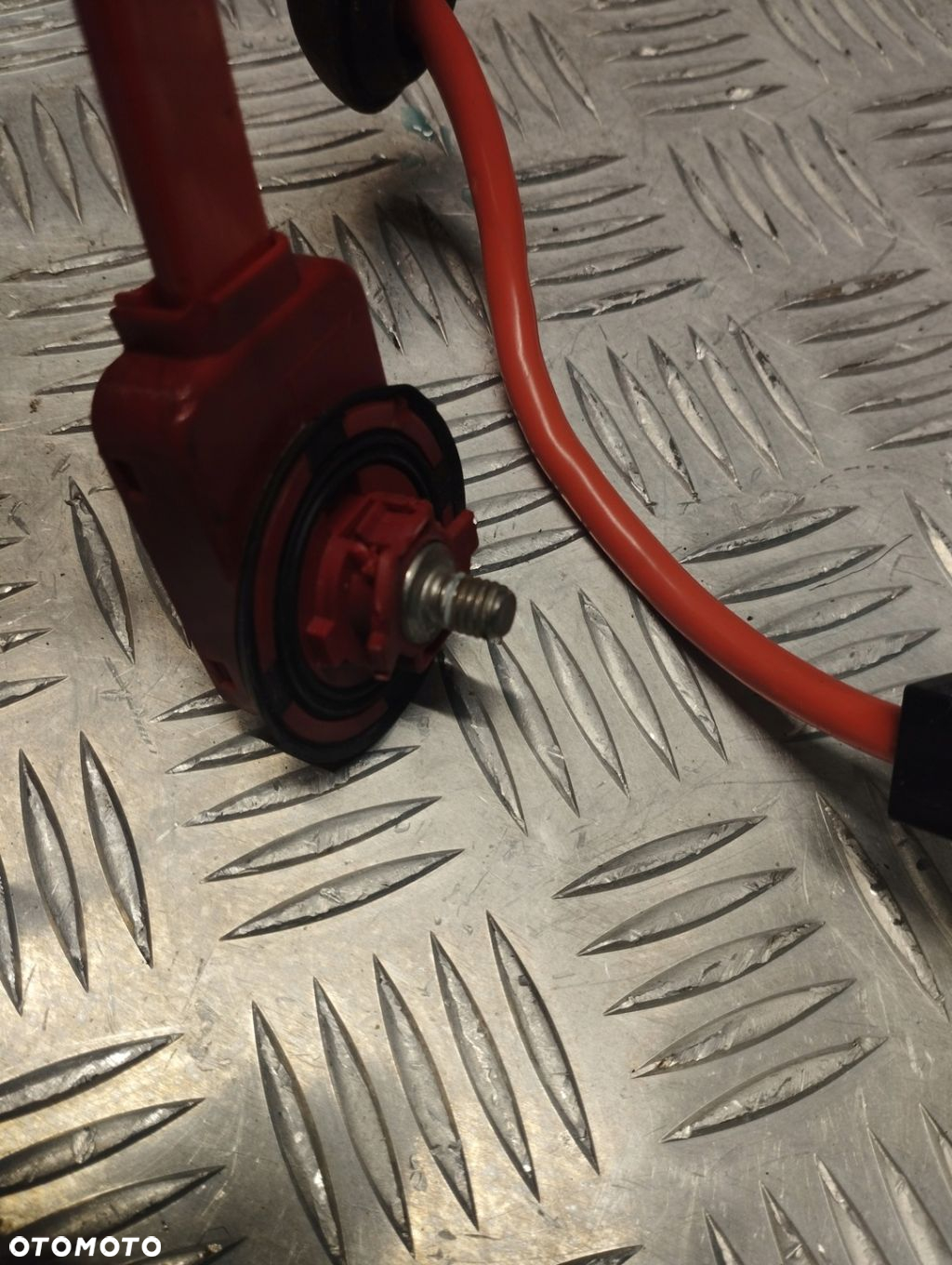 BMW F20 F21 F22 F23 KABEL PLUSOWY AKUMULATORA 9348760 9348761 - 8