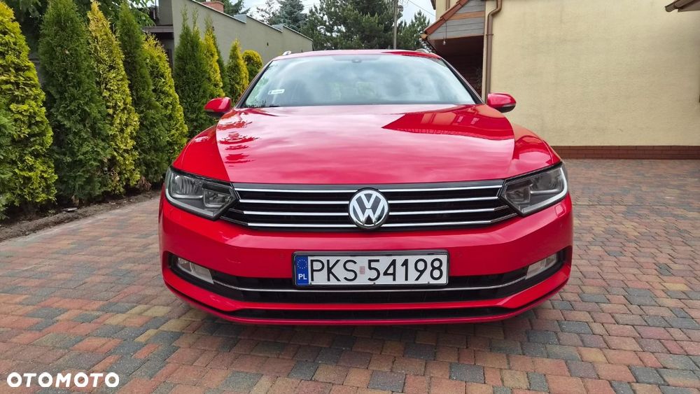Volkswagen Passat - 11