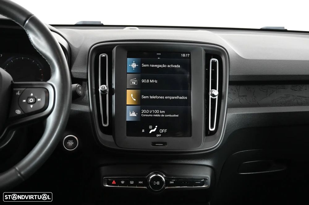 Volvo XC 40 1.5 T2 Momentum - 24