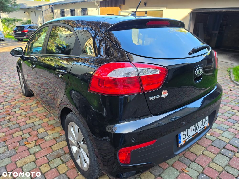Kia Rio 1.2 Dream Team Edition - 8