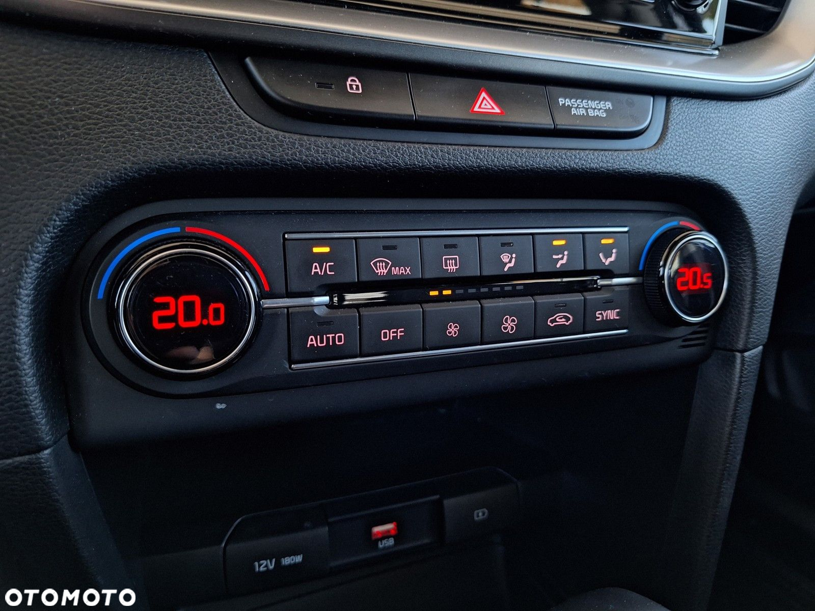 Kia Ceed 1.4 T-GDI M DCT - 34